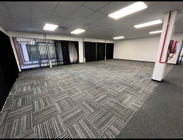 374M² OFFICE TO LET IN MILNERTON CENTRAL